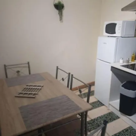 Jolie Maison Dans Les Corbieres بيت للعطل