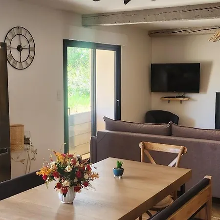 Jolie Maison Dans Les Corbieres Tournissan