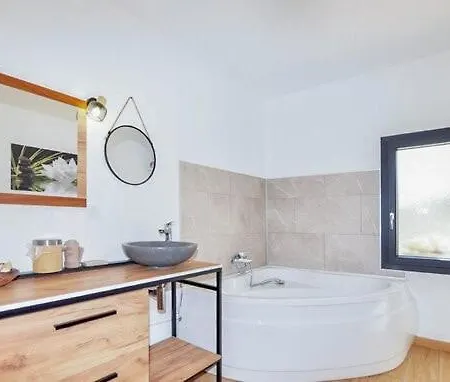 Jolie Maison Dans Les Corbieres Holiday home Tournissan