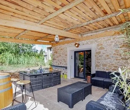 Holiday home Jolie Maison Dans Les Corbieres Tournissan